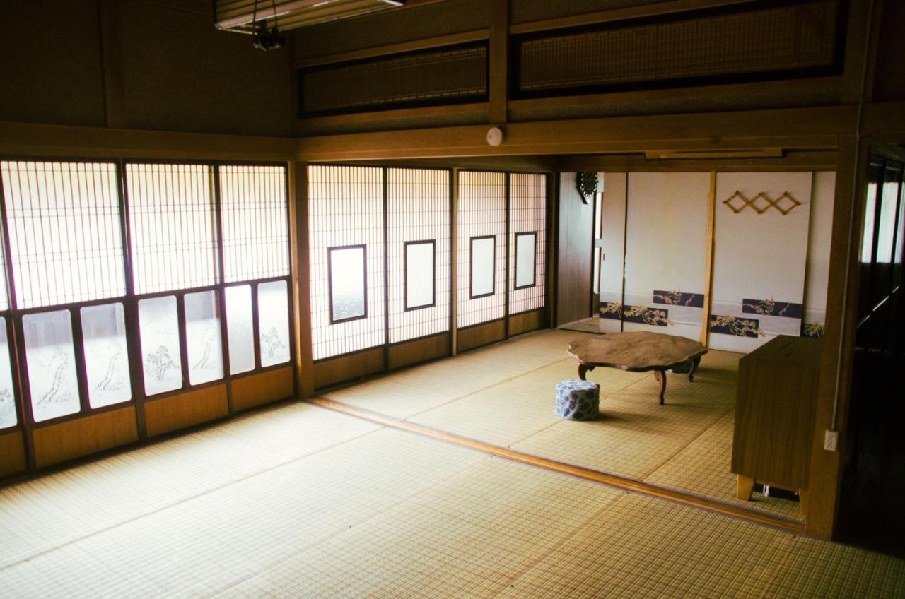 お花畑まで5分ー最大10人ーご家族にお勧めの古民家民泊ーオモテナシロッジ悠遊 * Nakafurano