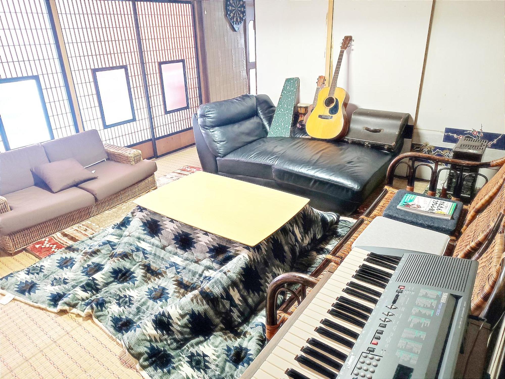 お花畑まで5分ー最大10人ーご家族にお勧めの古民家民泊ーオモテナシロッジ悠遊 Country house Nakafurano