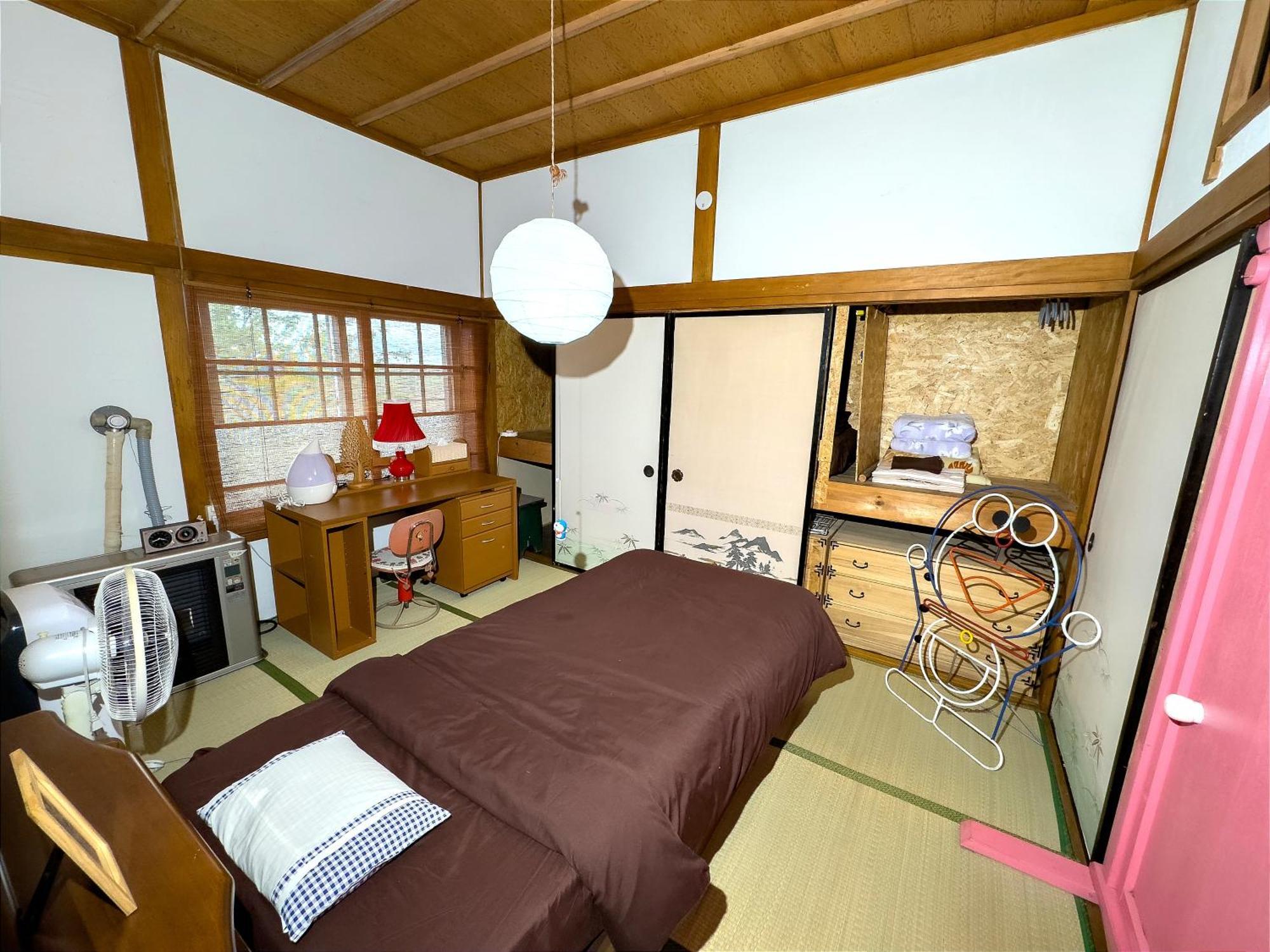 Country house お花畑まで5分ー最大10人ーご家族にお勧めの古民家民泊ーオモテナシロッジ悠遊 Nakafurano